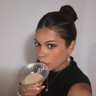 SAMANTHA HOLLY DASILVA