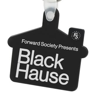 BLACK HAUSE