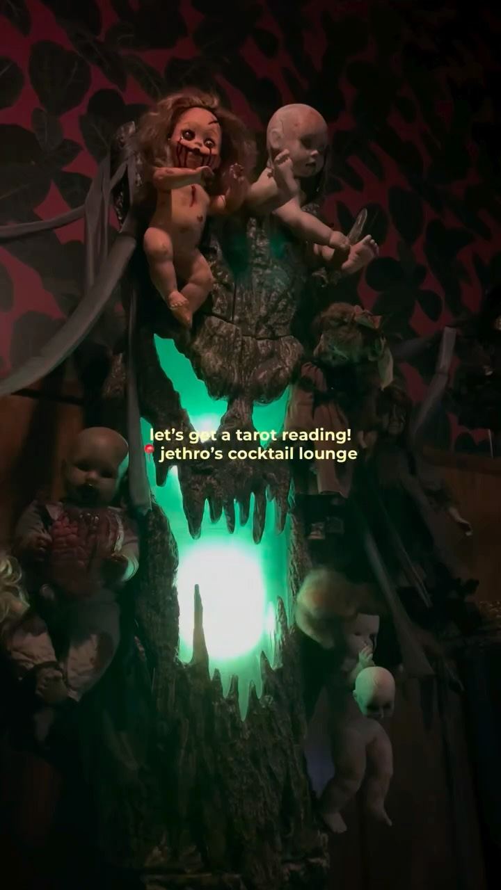 Tarot reading with Trill Tarot