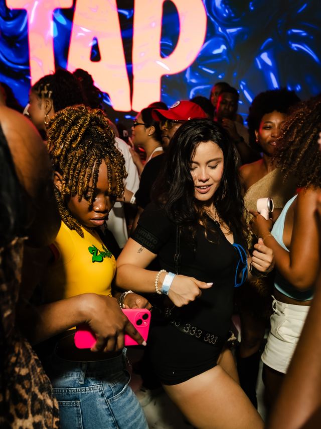 Whine Up Time, Sun, Oct 11, TapTap